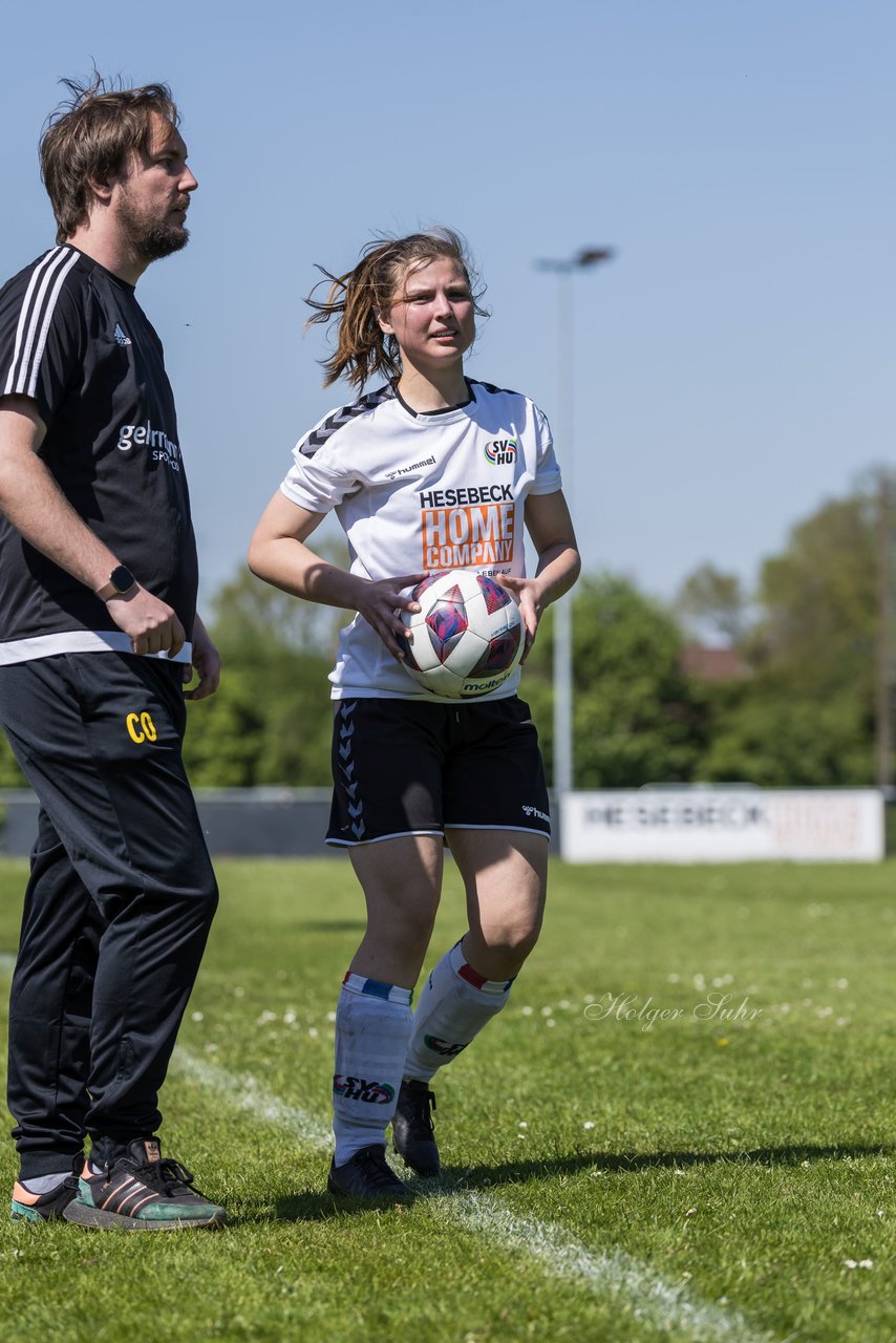 Bild 188 - F SV Henstedt Ulzburg - SV Fortuna Boesdorf : Ergebnis: 3:1